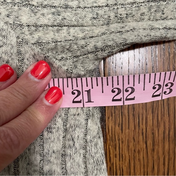 Lush Cream Black Ribbed Sweater Super Soft Button Neck Size Large - Picture 5 of 8